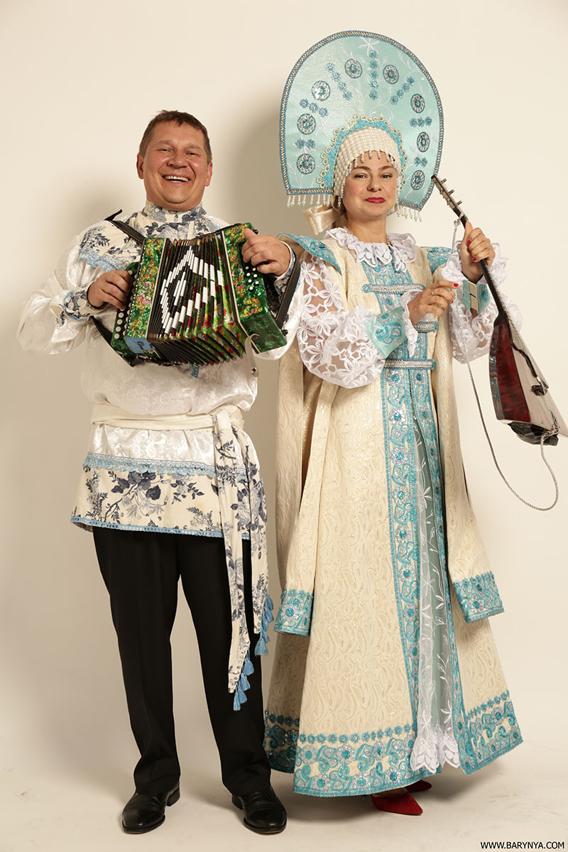 Barynya  Russian Music Duo, Balalaika, Garmoshka, Guitar, singers, Mikhail Smirnov, Elina Karokhina